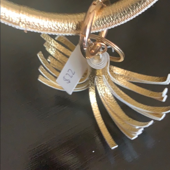 Keychain - Picture 4 of 5